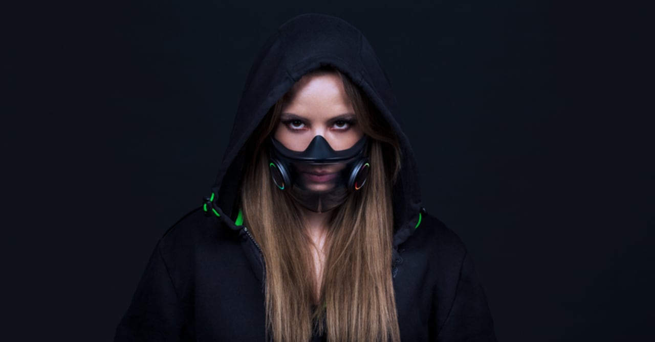 ゲーム向けの機器を展開するRazerがスマートマスク「Project Hazel」を発表