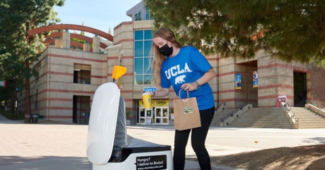 UCLAではピザ宅配も出前ロボットがスタンダードに？