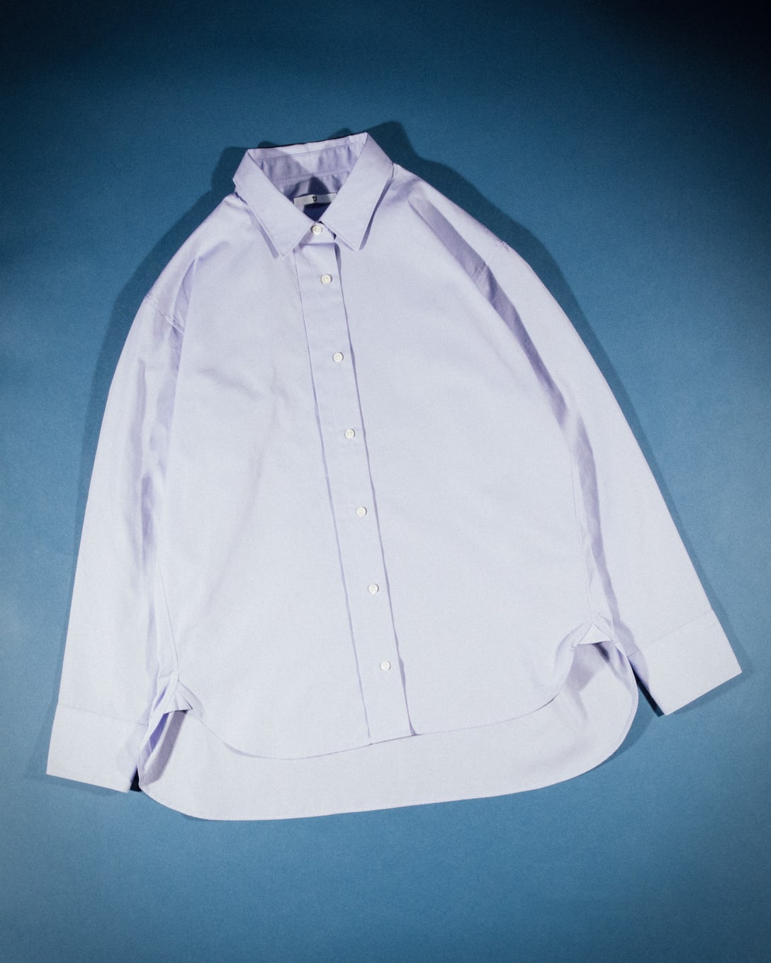 スーピマコットンオーバーサイズシャツ(長袖) ¥3,990(税別) Image by FASHIONSNAP.COM
