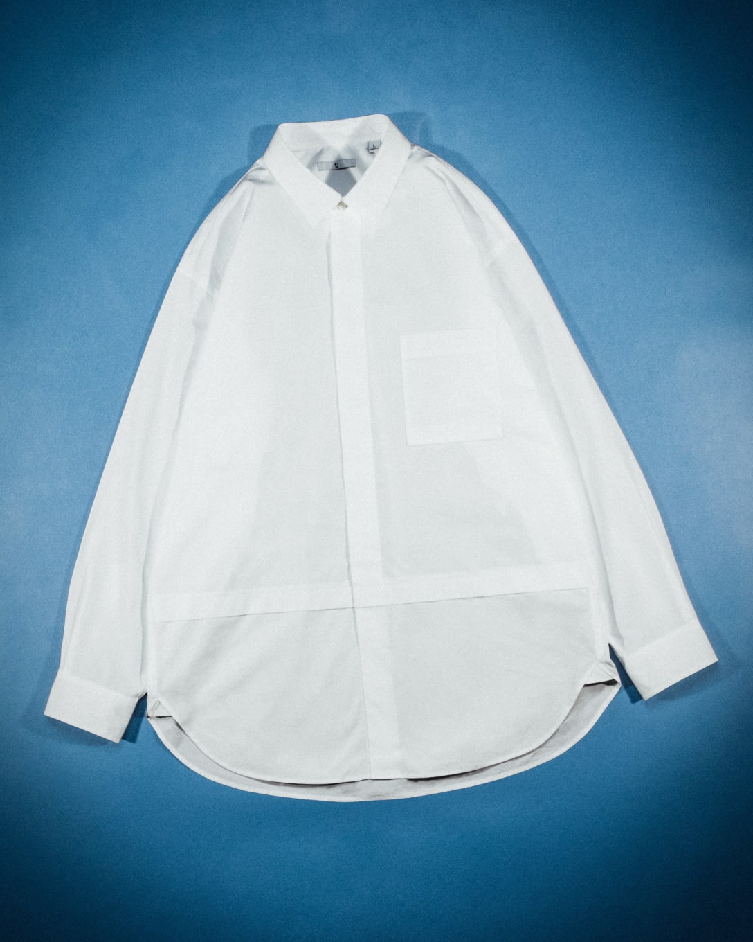 スーピマコットン オーバーサイズシャツ (長袖) ¥3,990(税別) Image by FASHIONSNAP.COM