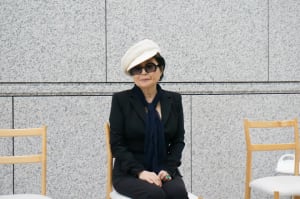 オノ・ヨーコの活動60年を東京で振り返る 現美で展覧会が開幕