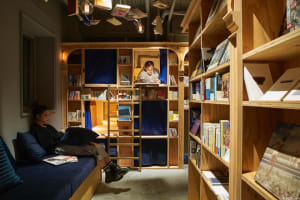 「泊まれる本屋」2号店が京都祇園に12月オープン、地ビール飲めるバースペースも