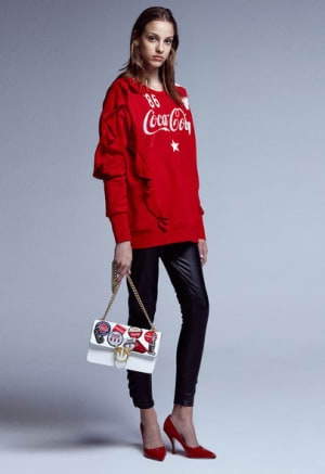 伊発「ピンコ」×コカ・コーラのコラボコレクション登場、渋谷西武に限定ショップも