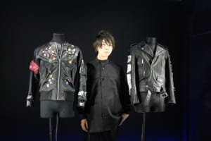 音楽を着る ONE OK ROCKの新曲を体感できるジャケットが開発