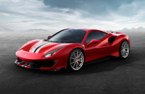 フェラーリ、720馬力の新作「488 Pista」を初公開