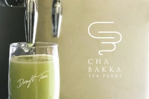 日本茶専門店「CHABAKKA TEA PARKS」が鎌倉に、ビールサーバーから注ぐドラフトティーも