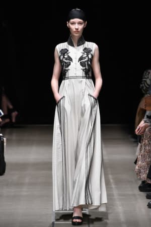 ジュエリーの繊細さをファッションでも「ヘヴン タヌディレージャ アントワープ」が東京で初のショー