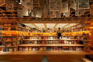 泊まれる本屋「BOOK AND BED TOKYO」新宿店が今月開業、初のカフェ併設