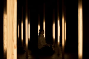 日本初、瞑想専用スタジオ「ムオン」が新宿にオープン