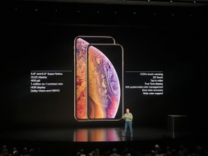 iPhone X後継モデル「iPhone XS」発表、6.5インチの大型サイズも