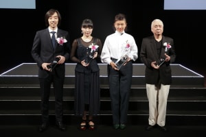 トーガ古田泰子やゾゾなどが受賞、2018年度「毎日ファッション大賞」表彰式が開催