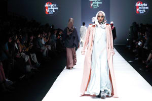 勢いを増す「ムスリムファッション」驚くほど多様でモダンに