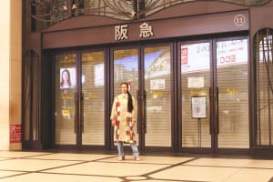 阪急うめだ本店のオリジナルスカーフを活用したアップサイクル商品をフルギニレースが販売