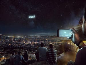 夜空に巨大な広告を投影する "宇宙看板" 、世界中で賛否両論