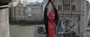 映画「スパイダーマン」最新作の衣装展示イベント開催、ジェイク・ギレンホール着用コスチュームも