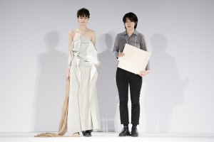 新人デザイナーファッション大賞アマ部門、大賞はエスモードジャポン田村奈々「女性のための女性服」