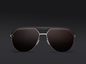 マイキータがライカとコラボ、カメラのデザインを反映したサングラス発売