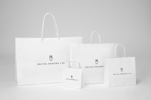 ユナイテッドアローズがショッピングバッグを紙袋に変更、2021年4月に有料化を予定