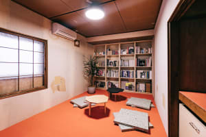 北海道札幌市に多目的空間「ie」がオープン、ギャラリーやミニバーなどで構成