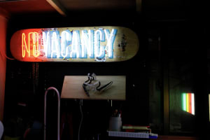 PARCOやGU渋谷のネオンサインを手掛ける「シマダネオン／NO VACANCY」とは？