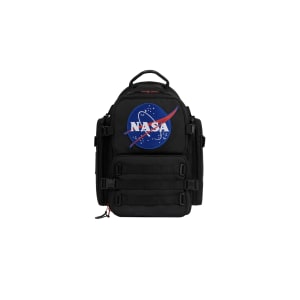 バレンシアガが「NASA」とのコラボアイテム発売、2種類のロゴを使用