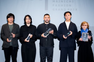 2021年「毎日ファッション大賞」の表彰式開催、故・髙田賢三に特別賞
