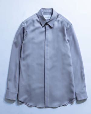 【編集部の服欲メモ】vol.9 ワードローブに1点投入したい「オーバーコート」のシャツ
