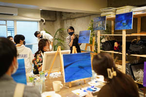 アートワークショップ「artwine.tokyo」がオープン　絵画のテーマとペアリングされたワインを提供