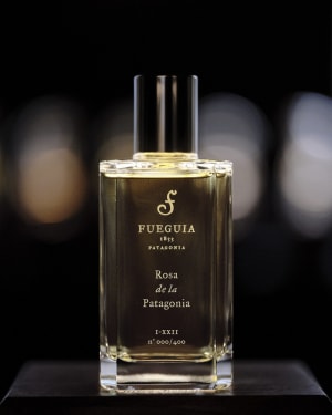 「フエギア 1833」が「最高の」ローズでつくった新作香水を発売