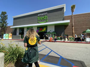「Amazon Fresh」1号店から595日目で30店目オープン　米国流通で最もホットな話題？