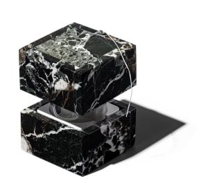 「ビュリー」からデンタルフロスディスペンサーが登場　高級感のある天然大理石製