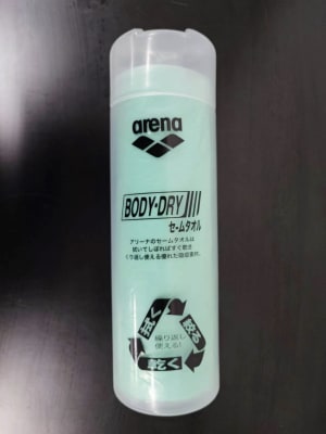 デサントジャパンが「アリーナ」のセームタオルを自主回収、針状の異物が混入の可能性