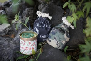 三代目JSB山下健二郎のアウトドアブランドと金鳥がコラボ　蚊取り線香とライターのセットを発売