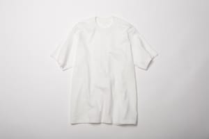 「ヘインズ」最高の白Tを追求した新パックTシャツ発売、着やすさとデザイン性を両立