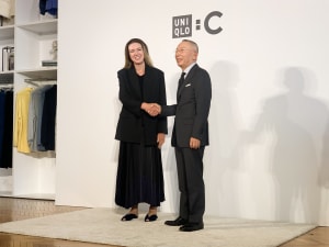 柳井正会長とクレア・ワイト・ケラーが登場、「ユニクロ : シー」の発表会開催
