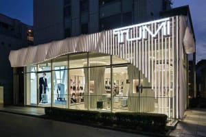 「トゥミ」アジア太平洋地域初の旗艦店が表参道に、ハイエンドなトラベル製品を展開