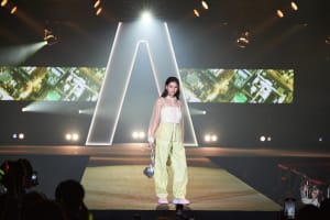 西内まりや、貴島明日香が登場　アダストリアが10年ぶりとなるファッションショーを開催