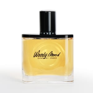 仏発香水「オルファクティヴ・ストゥディオ」が写真から着想を得たウッディーな香りの新作を発売