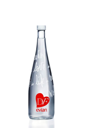ダイアン・フォン・ファステンバーグ起用 2013年エビアンのデザインボトル