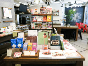 【◯◯な専門店】食の本だけ 紀尾井町の"おいしい"本屋「COOK COOP BOOK」を訪問